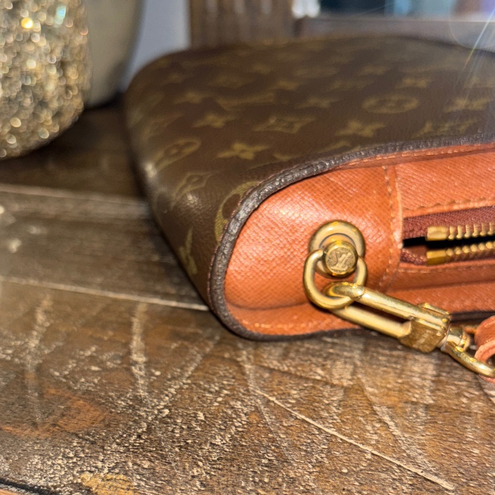 Louis Vuitton Brown Monogram Clutch Vintage from 1994 - Picture 15 of 17